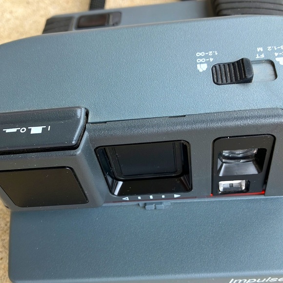 Vintage Polaroid camera - Picture 6 of 8